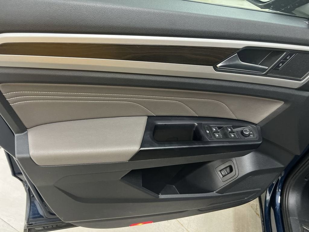 2021 Volkswagen Atlas 3.6L V6 SE w/Technology