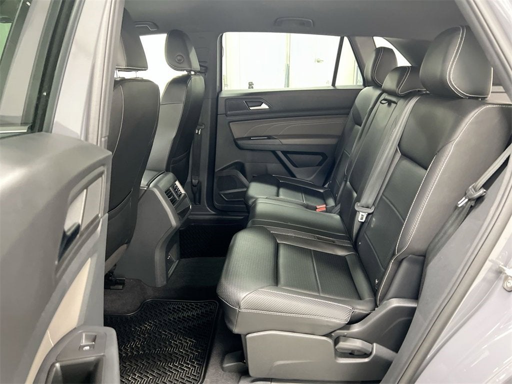 2021 Volkswagen Atlas Cross Sport 3.6L V6 SE w/Technology R-Line