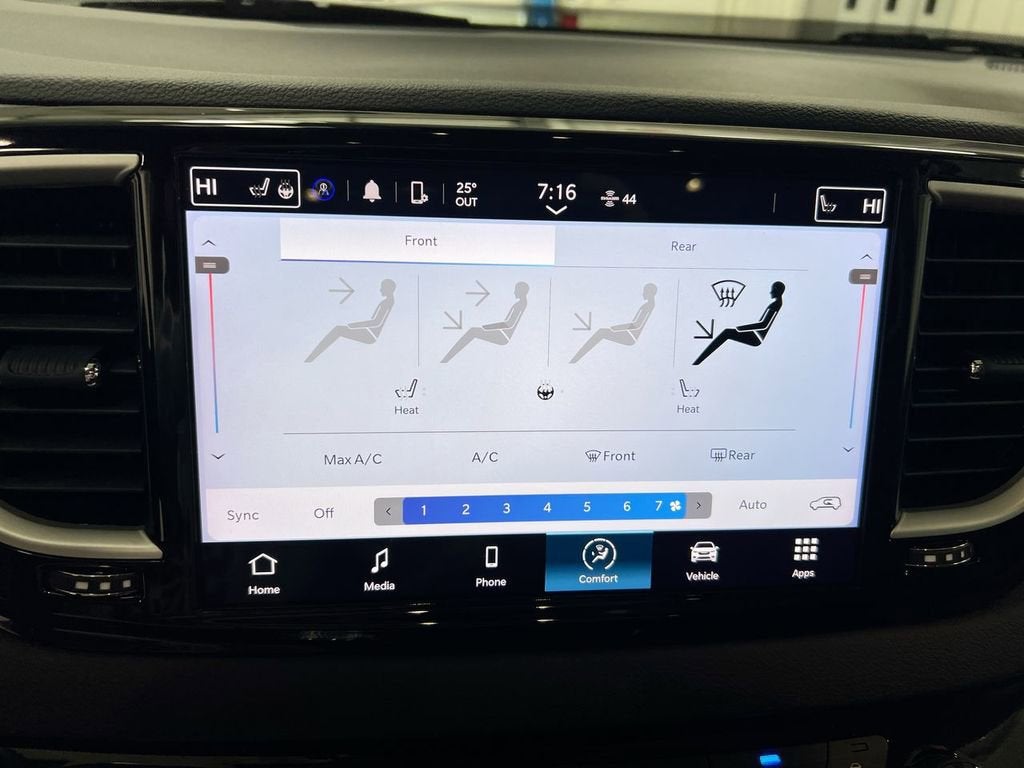 2024 Chrysler Pacifica Touring L