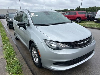 2024 Chrysler Voyager LX