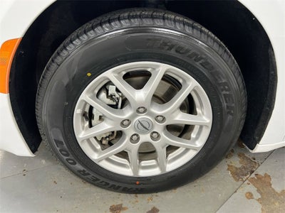 2024 Chrysler Voyager LX