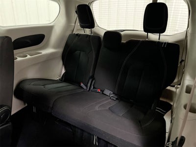 2024 Chrysler Voyager LX