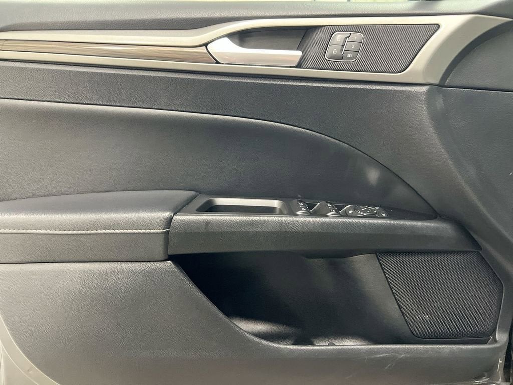 2020 Ford Fusion SEL