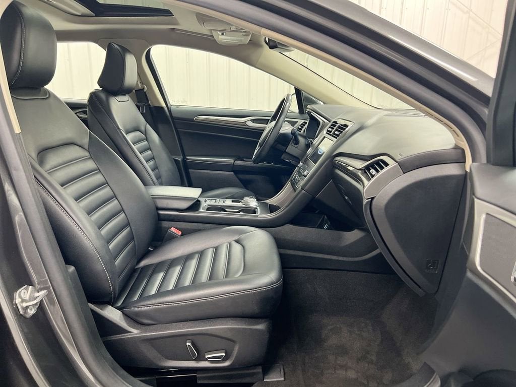 2020 Ford Fusion SEL