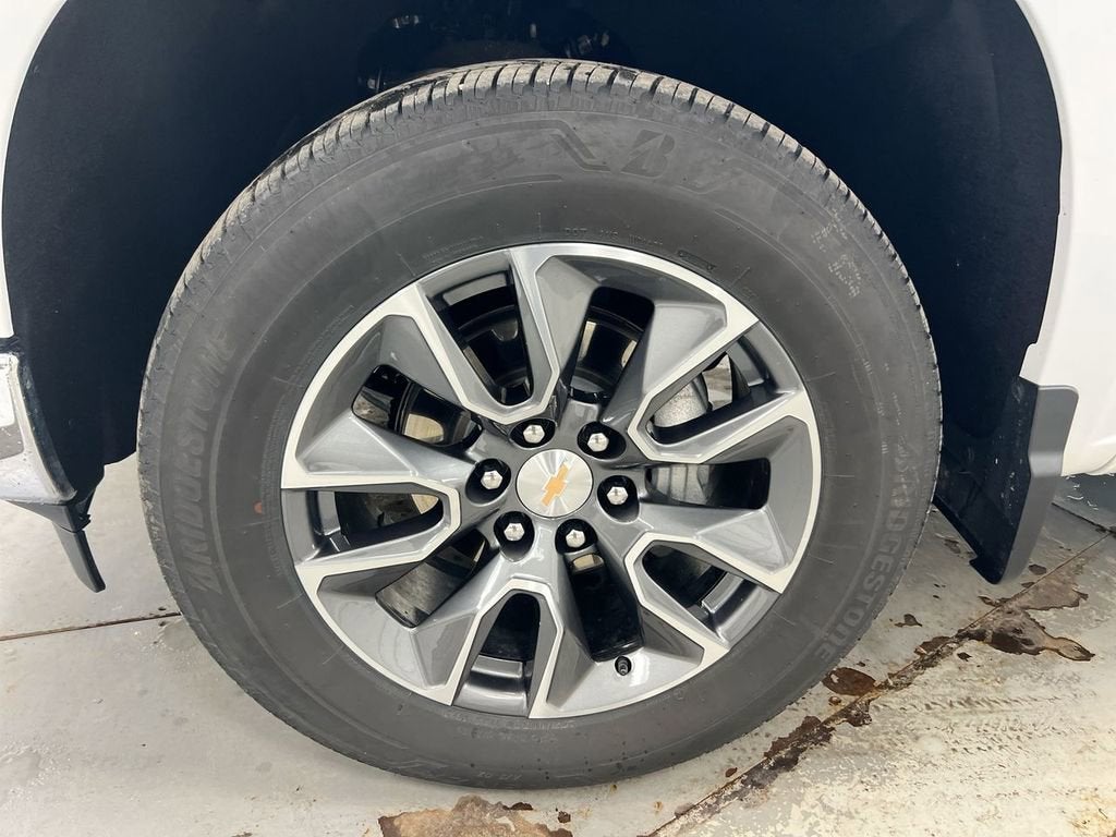 2025 Chevrolet Silverado 1500 LT (2FL)