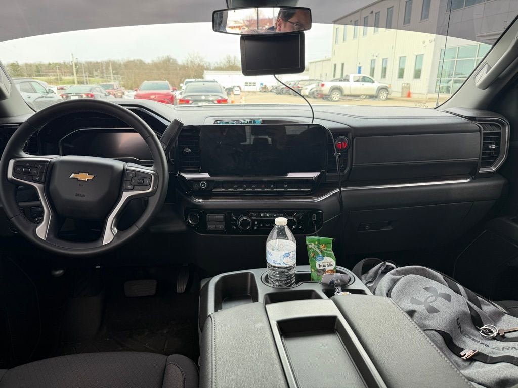 2025 Chevrolet Silverado 1500 LT (2FL)