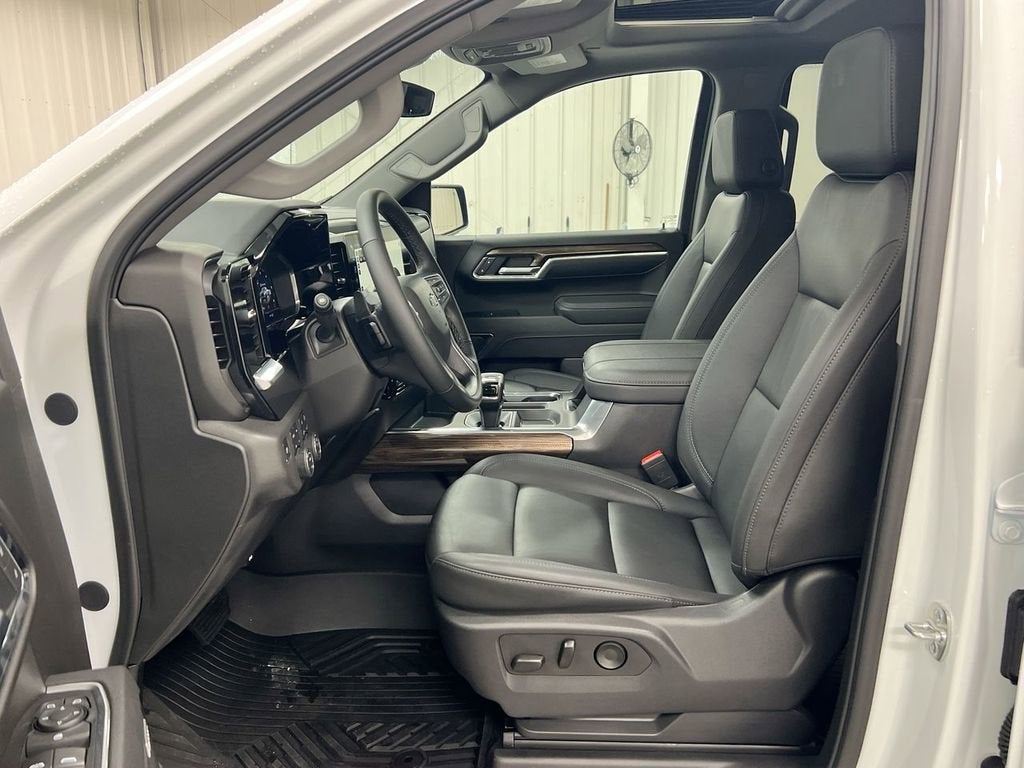 2025 Chevrolet Silverado 1500 LT Trail Boss