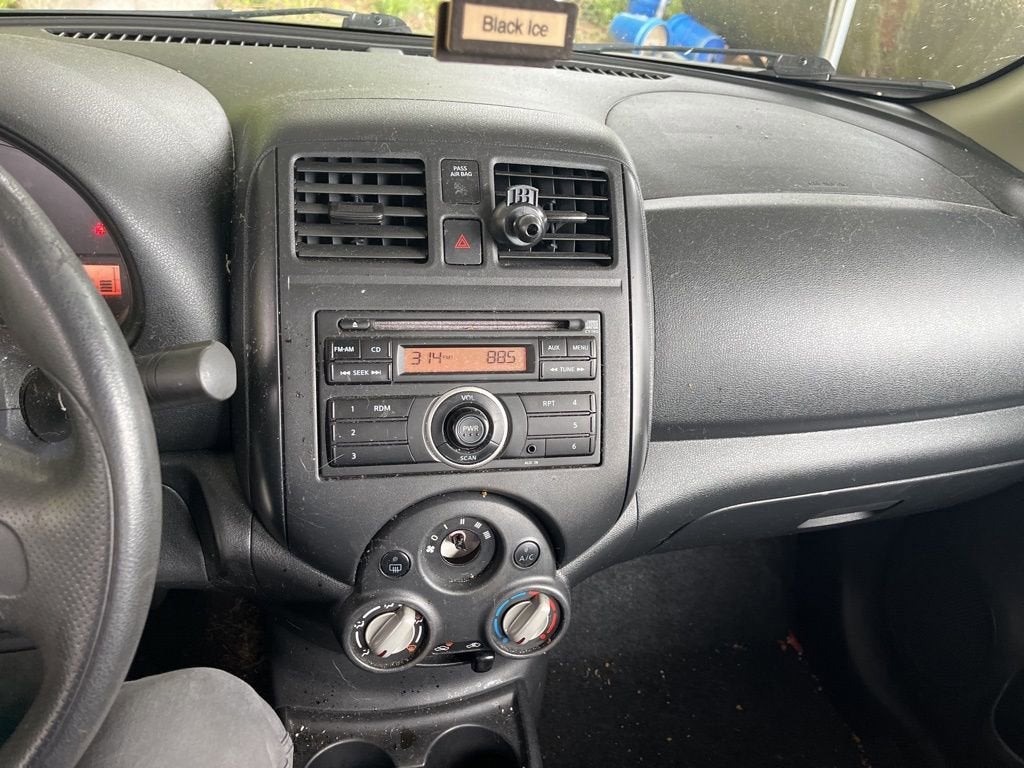 2014 Nissan Versa S