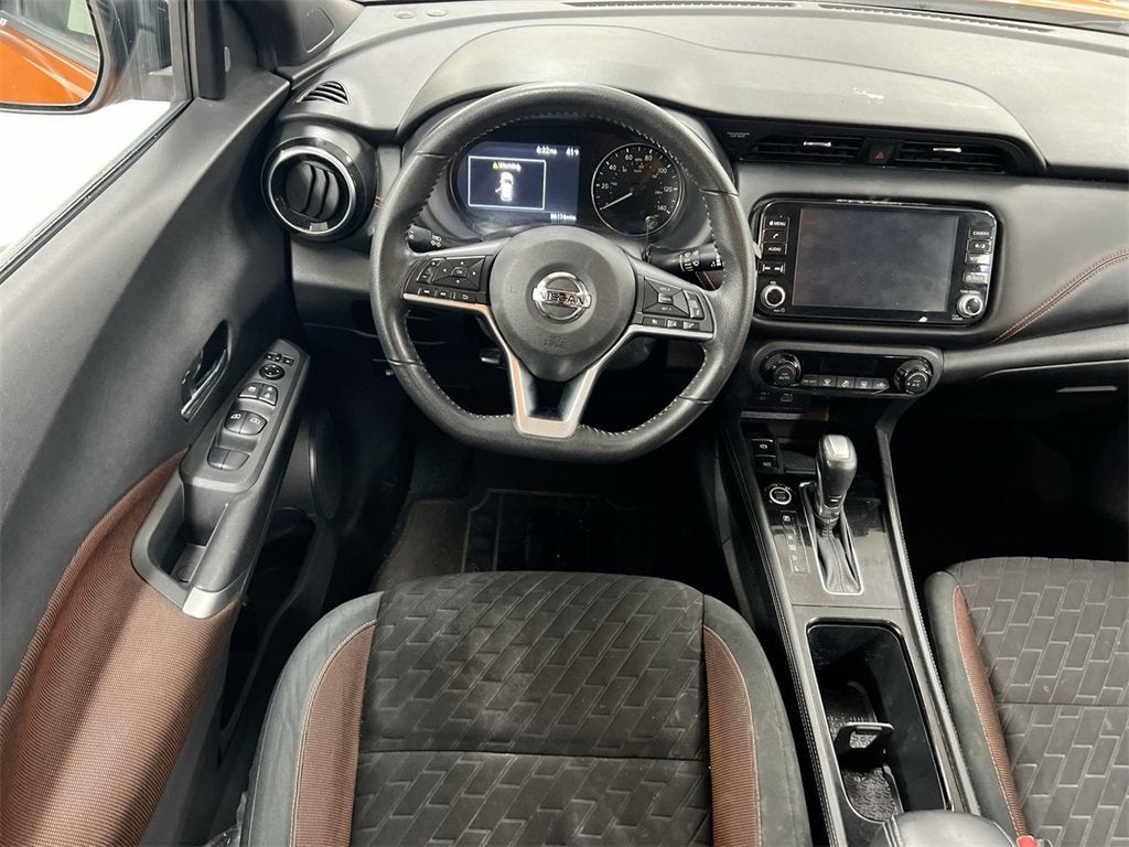 2021 Nissan Kicks SR