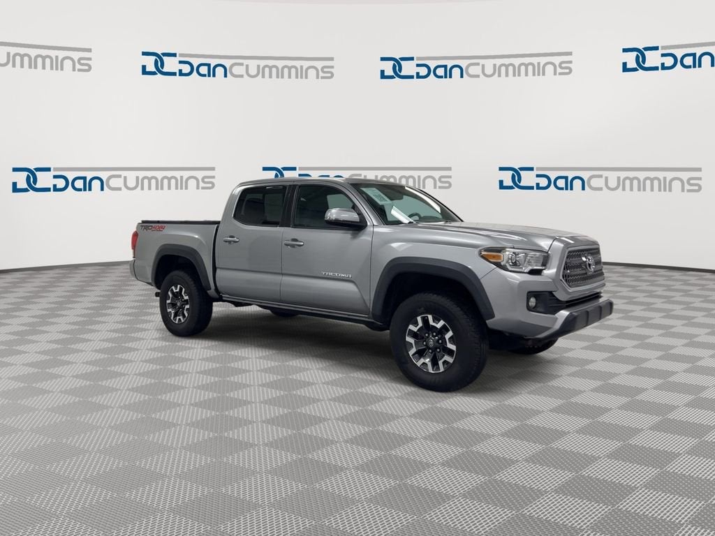 2016 Toyota Tacoma SR