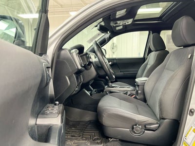 2016 Toyota Tacoma SR