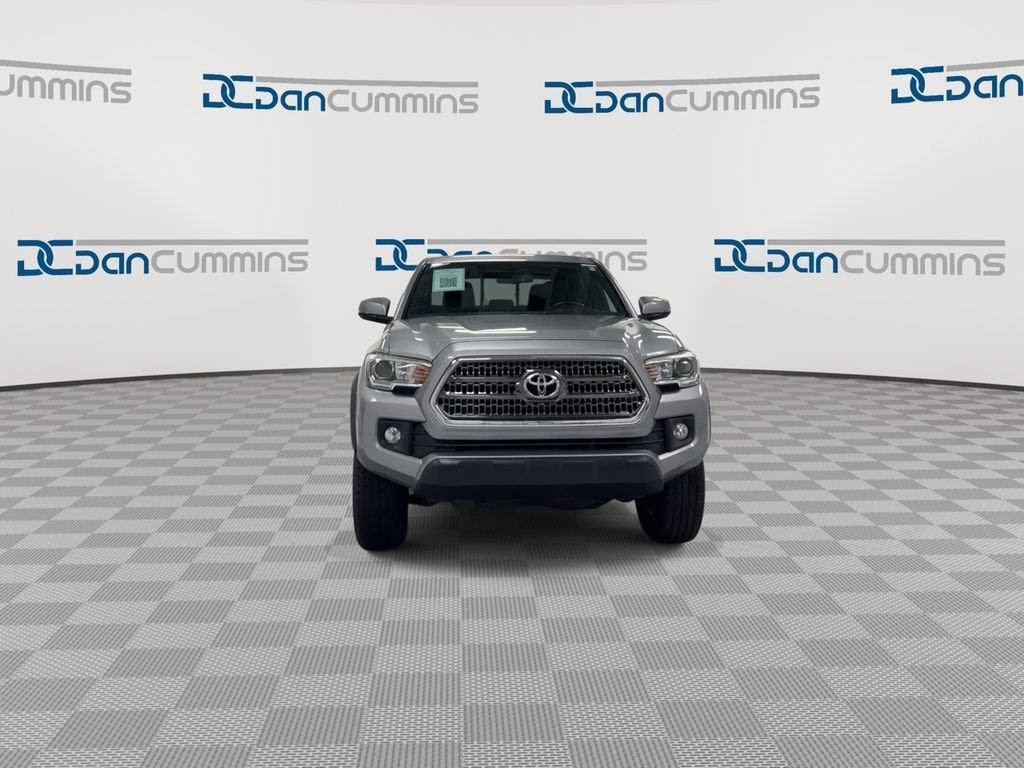 2016 Toyota Tacoma SR
