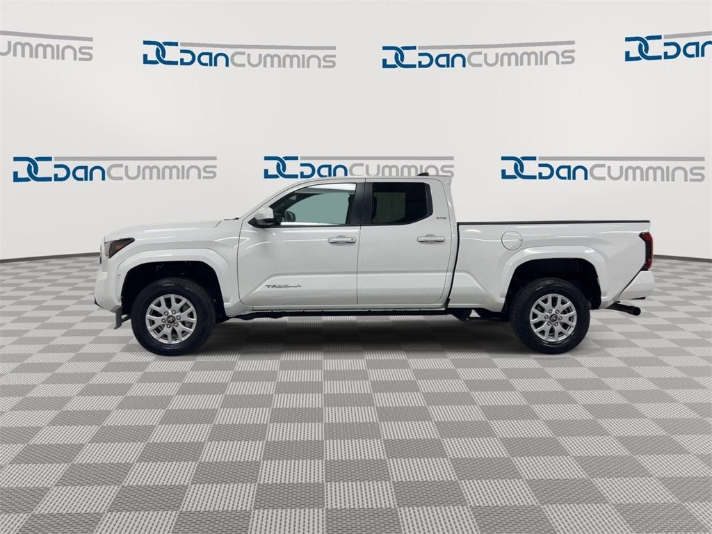 2024 Toyota Tacoma 4WD SR5