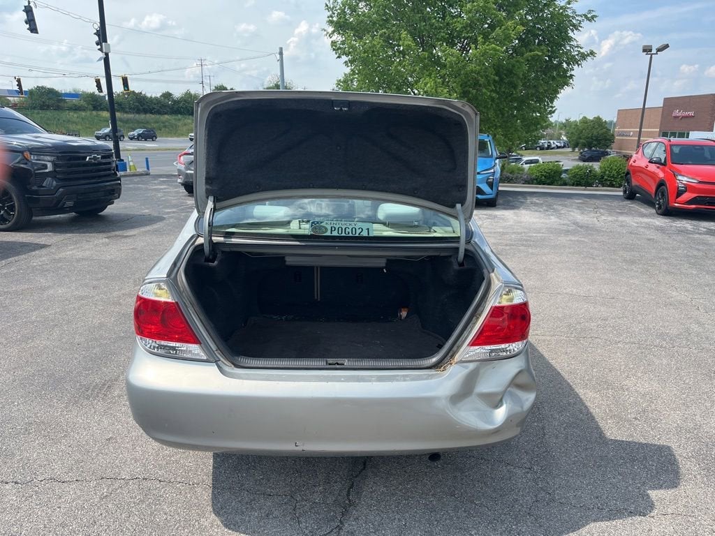 2005 Toyota Camry LE