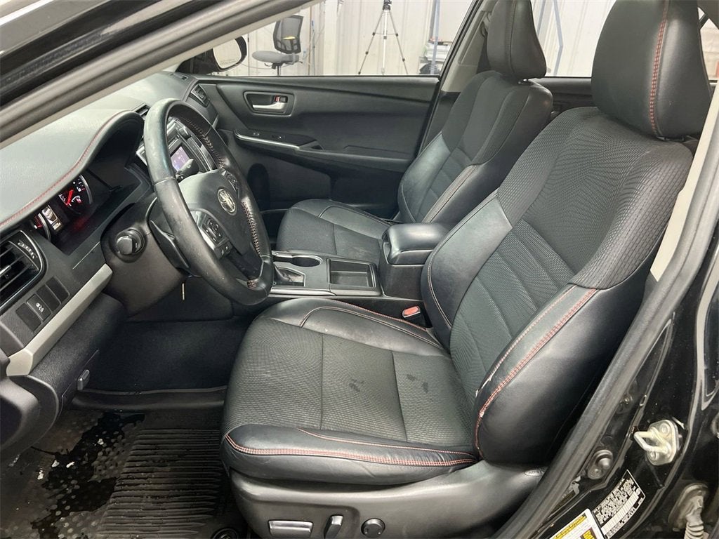 2016 Toyota Camry XLE