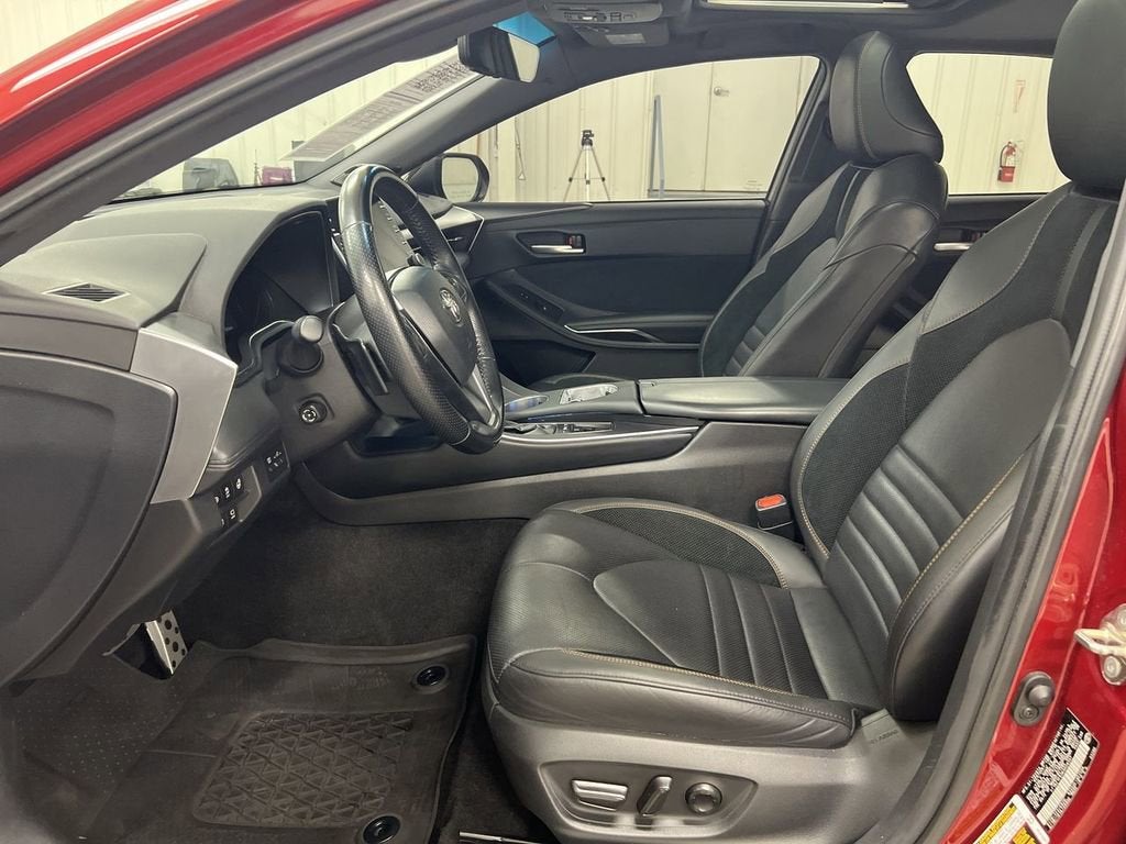 2019 Toyota Avalon XLE
