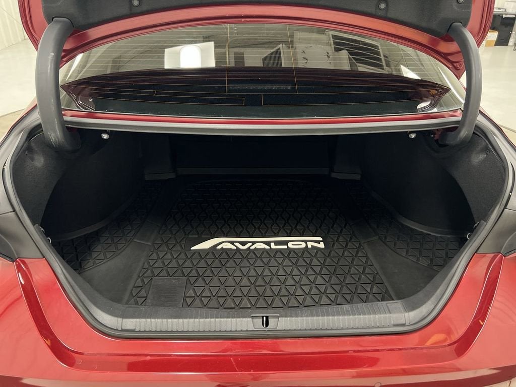 2019 Toyota Avalon XLE