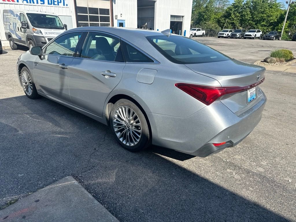 2021 Toyota Avalon Hybrid Limited