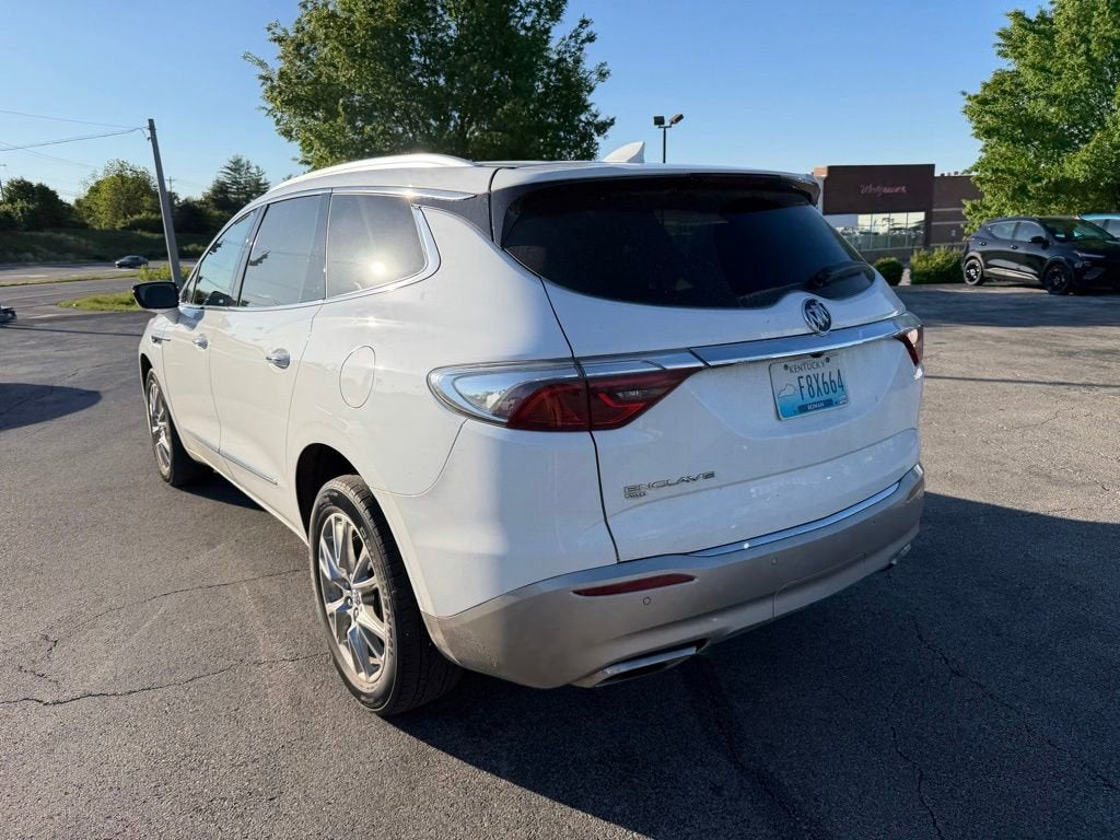 2023 Buick Enclave Essence