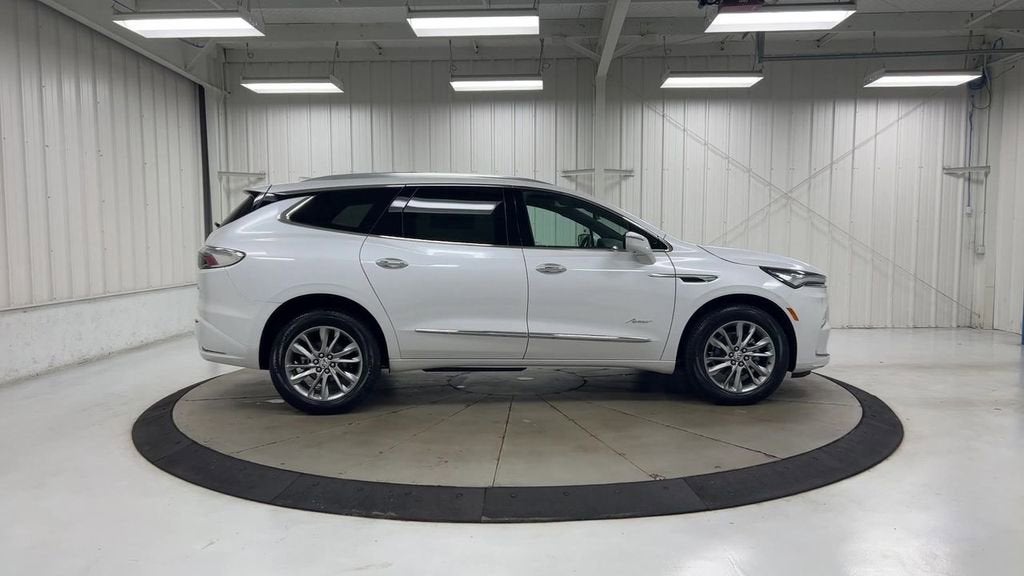 2023 Buick Enclave Avenir