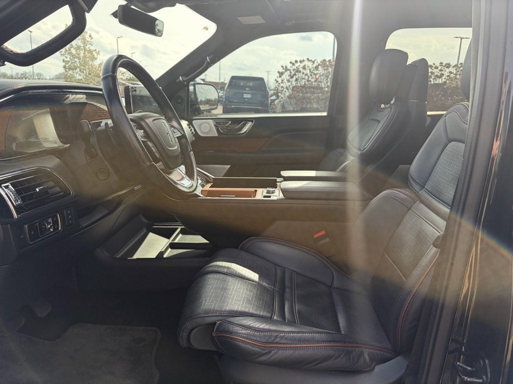 2023 Lincoln Navigator L Black Label