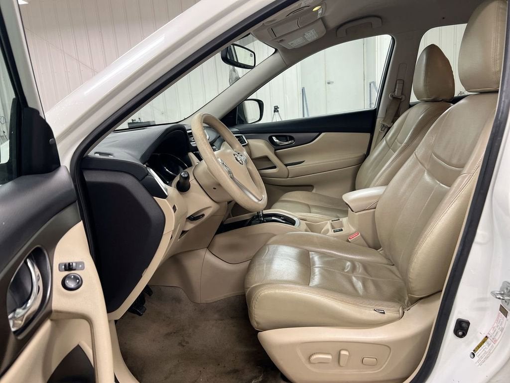 2015 Nissan Rogue SV