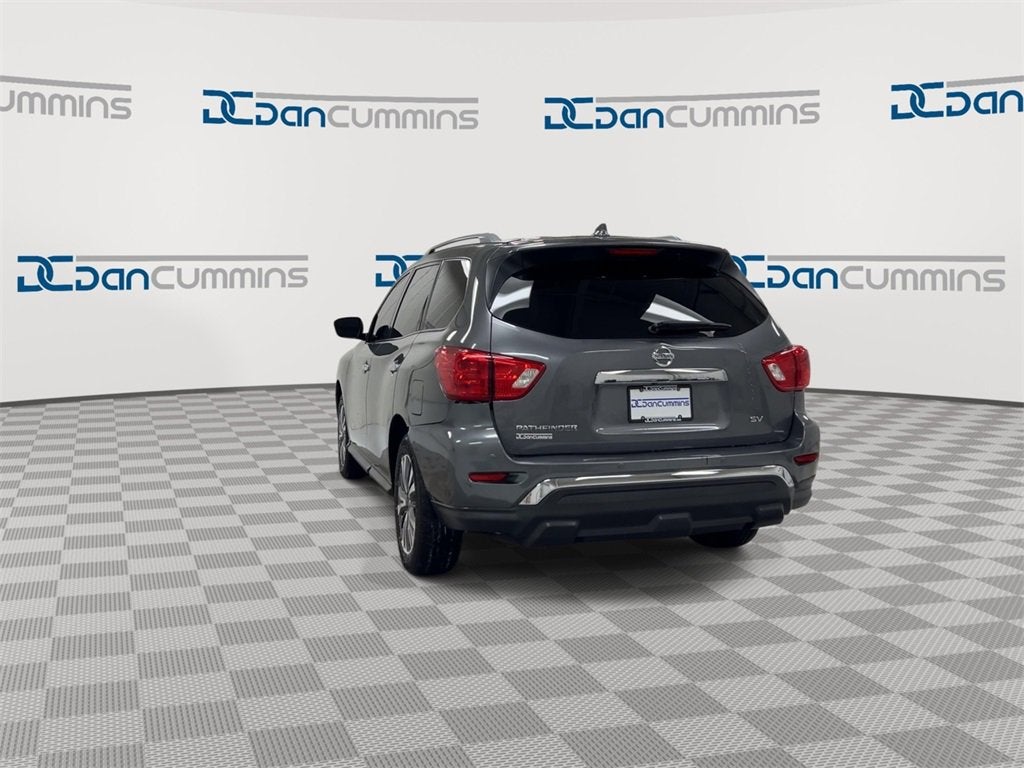 2020 Nissan Pathfinder SV