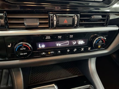 2023 Nissan Pathfinder SV