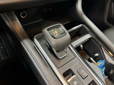 2023 Nissan Pathfinder SV