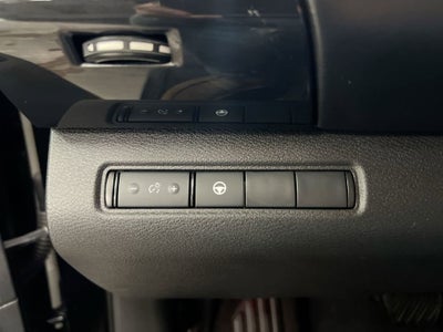 2023 Nissan Pathfinder SV
