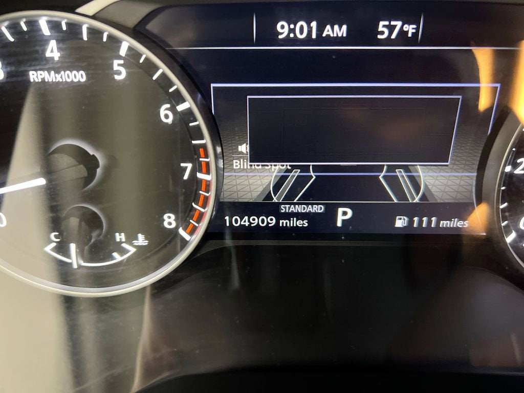 2023 Nissan Pathfinder SV