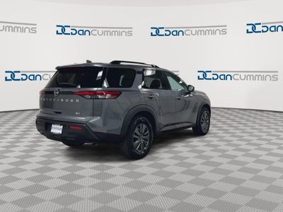 2024 Nissan Pathfinder SV