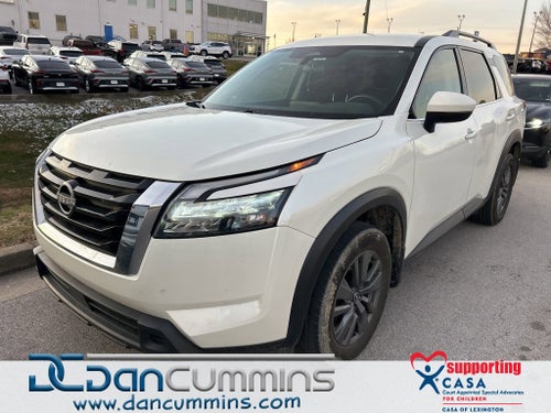 2024 Nissan Pathfinder SV