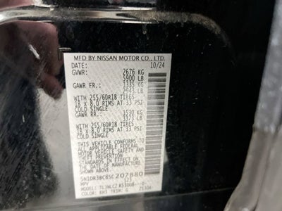 2025 Nissan Pathfinder SV