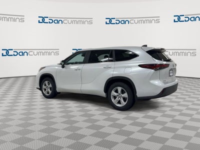 2024 Toyota Highlander LE