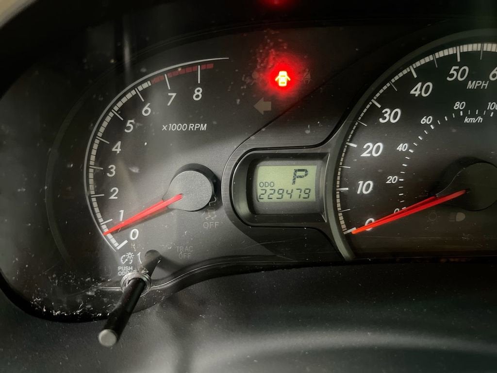 2011 Toyota Sienna LE AAS