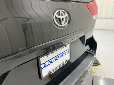 2011 Toyota Sienna LE AAS