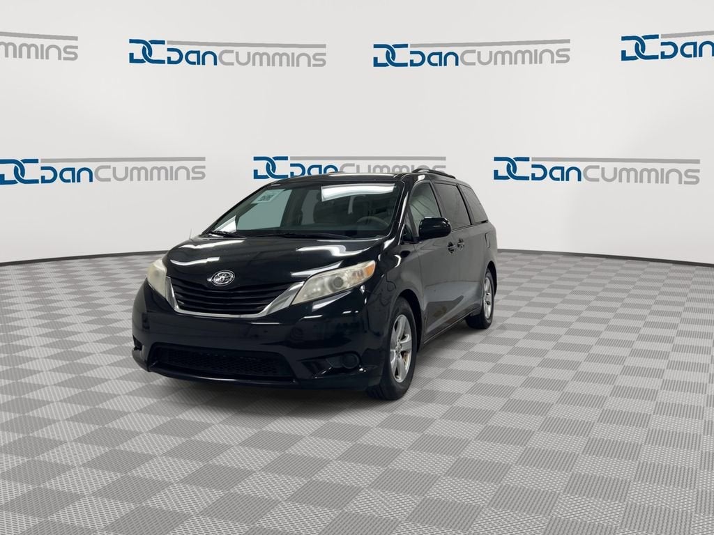 2011 Toyota Sienna LE AAS