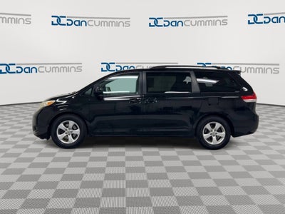 2011 Toyota Sienna LE AAS