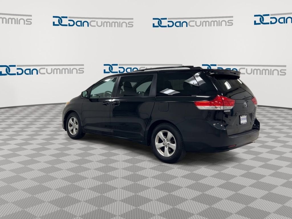 2011 Toyota Sienna LE AAS