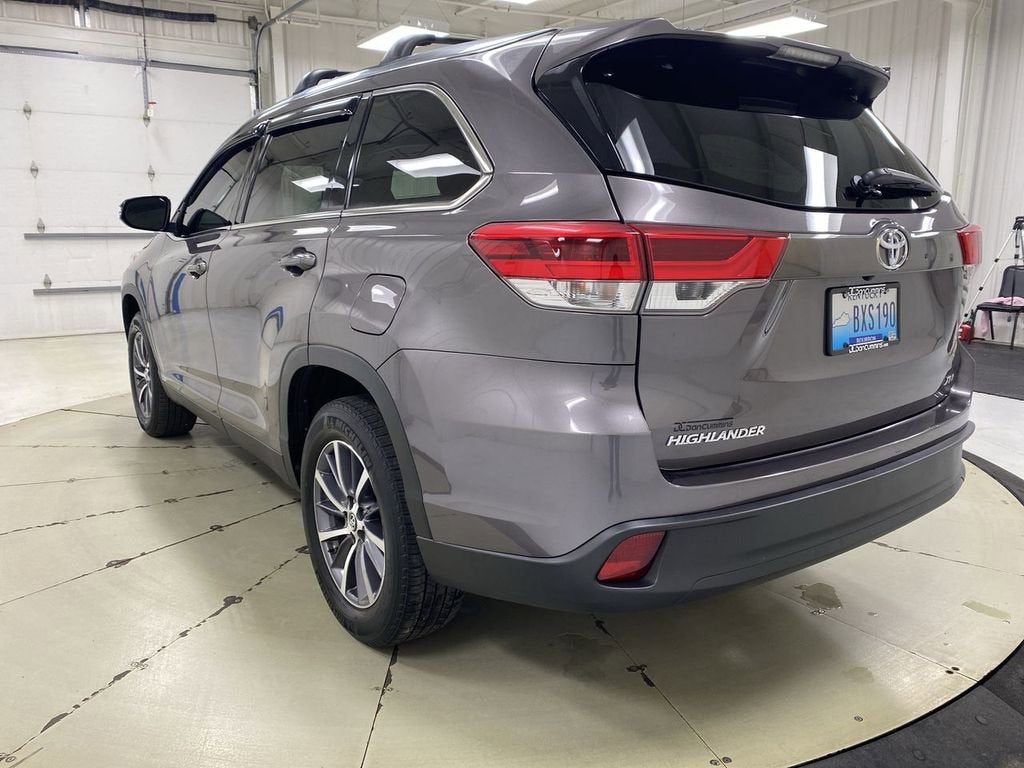 2019 Toyota Highlander SE