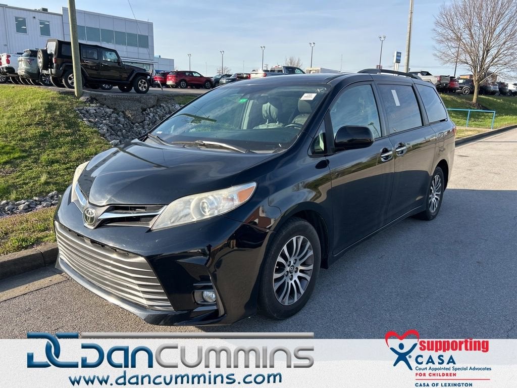 2019 Toyota Sienna XLE Auto Access Seat