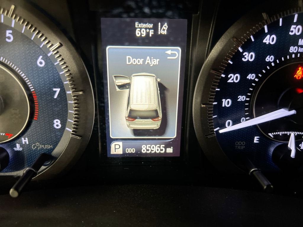 2019 Toyota Sienna XLE Auto Access Seat