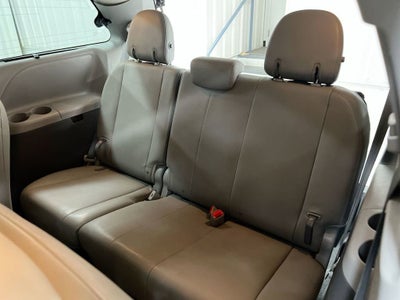 2019 Toyota Sienna XLE Auto Access Seat