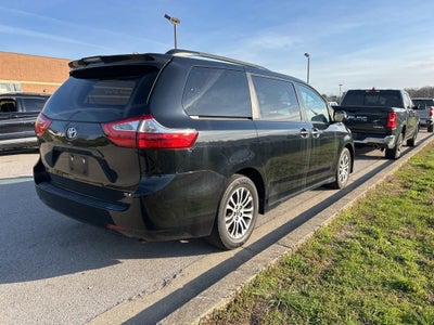 2019 Toyota Sienna XLE Auto Access Seat