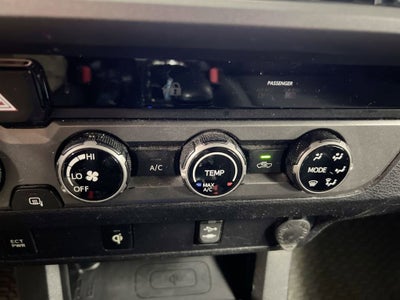 2016 Toyota Tacoma SR
