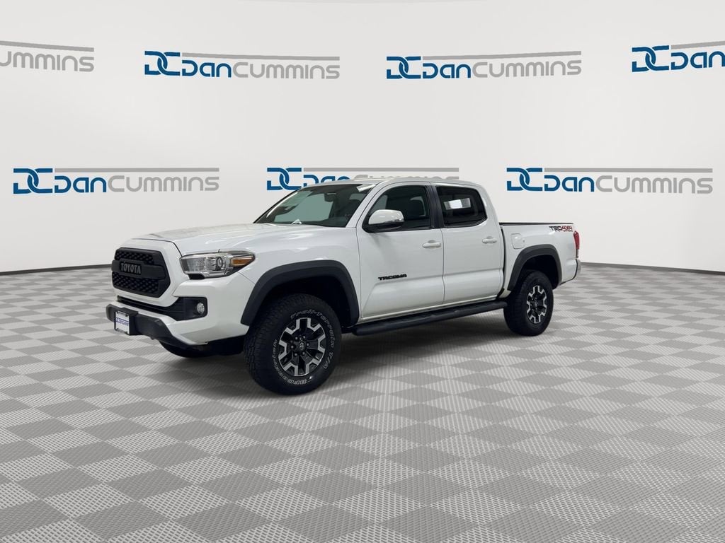 2016 Toyota Tacoma SR