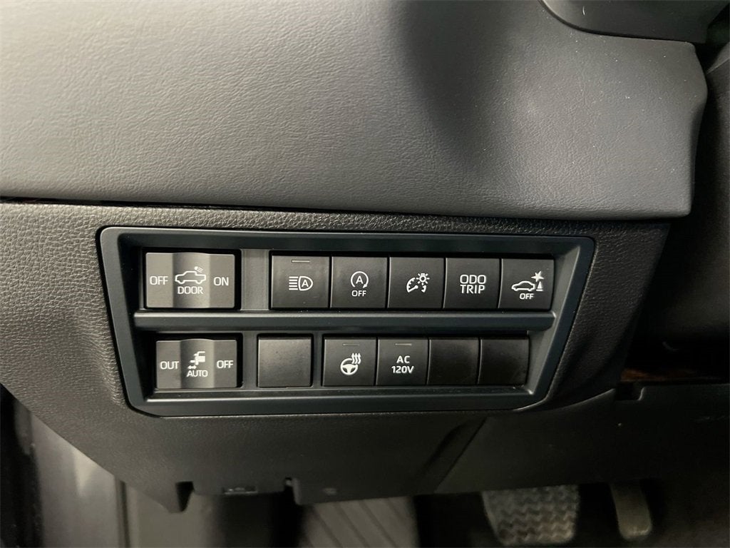 2025 Toyota Tundra 4WD Platinum