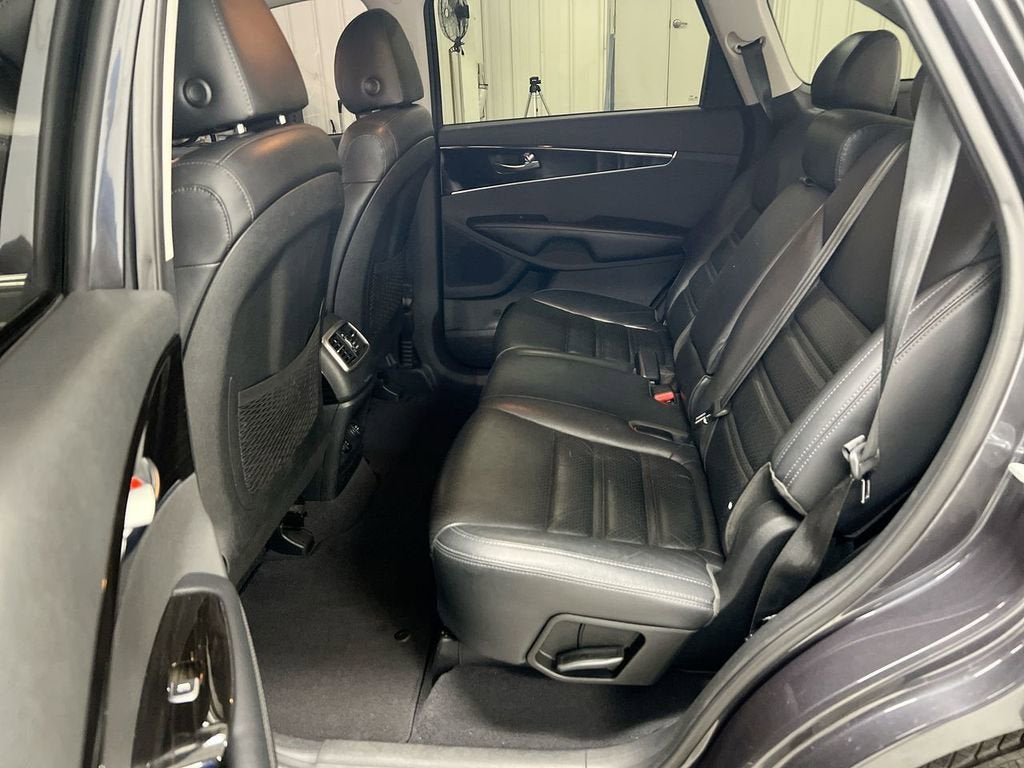 2019 Kia Sorento EX V6