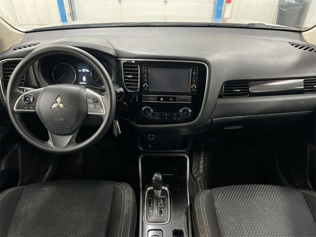 2019 Mitsubishi Outlander ES